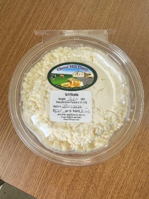 Photograph of Clover Hill Dairy Soft Ricotta in clam shell, 2.5 lbs recalled product/package image